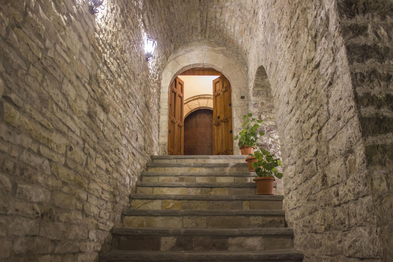 Old Bazaar 1790 Hotel Gjirokaster Ngoại thất bức ảnh